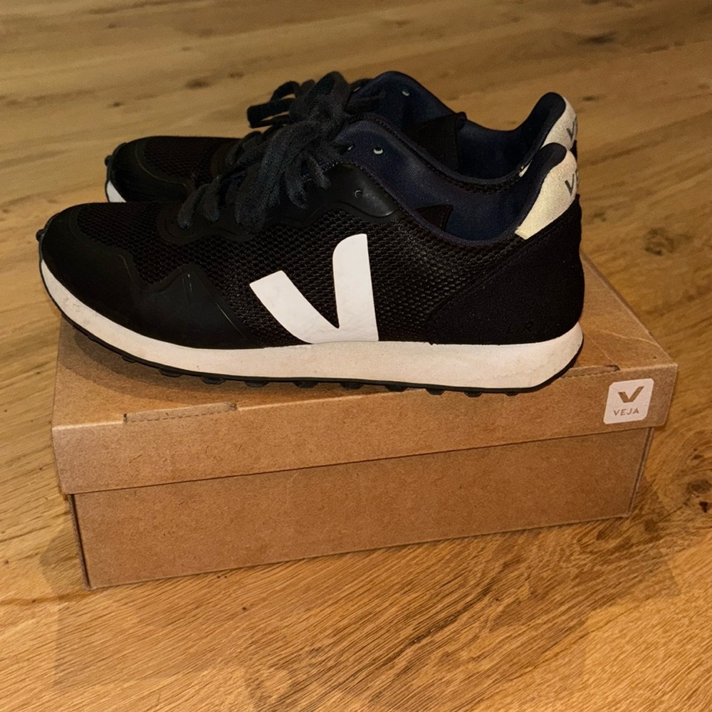 Veja Black and White Women's Sneakers